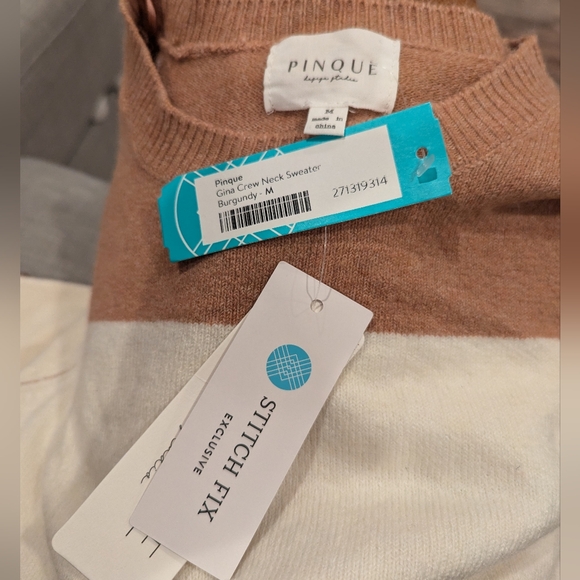 Pinque Women's‎ Fall Color Cream & Brown Crew Neck Pullover - Picture 3 of 4